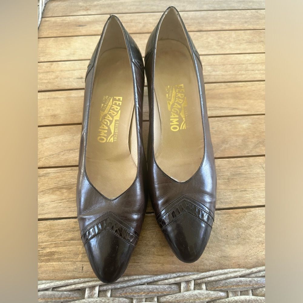 Farragamo Chocolate Brown Leather Shoes 9.5AA